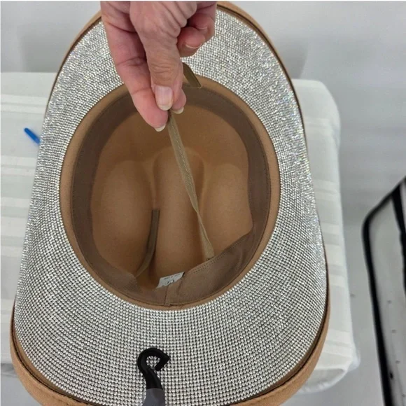 🆕 CC Beanie Sparkled Vegan Cowboy Hat with Rhinestone Accents. NWT!💥💥 - Picture 6 of 6